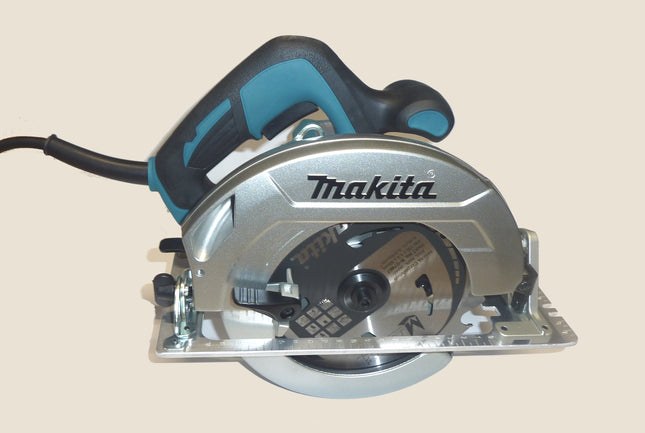 Scie circulaire Makita HS7611 – Performance, précision et fiabilité professionnelle