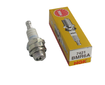 Bougie NGK BMR6A moteur 2 temps